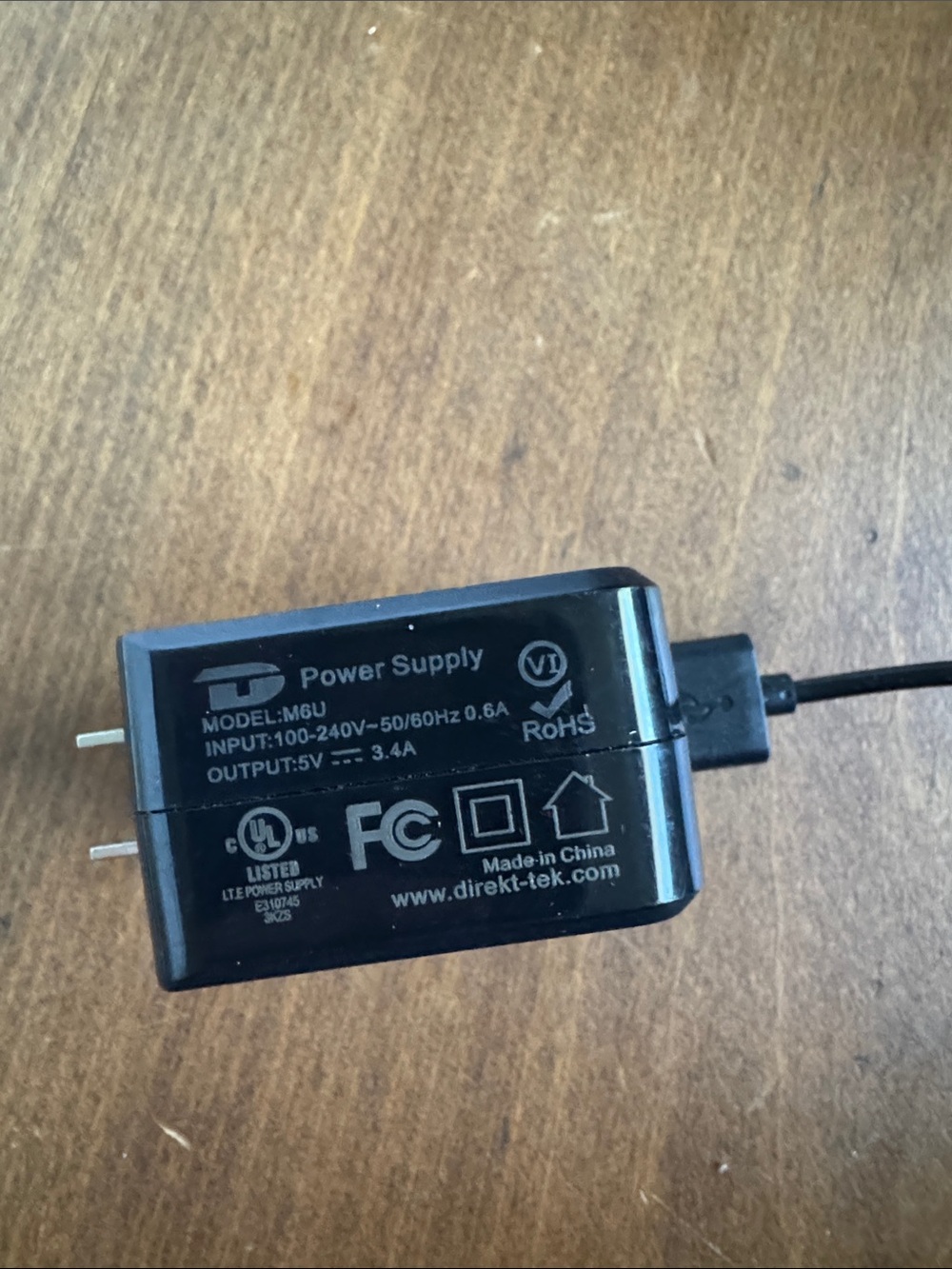 Black USB Power Adapter Charger with Cable - Picture 2 of 4